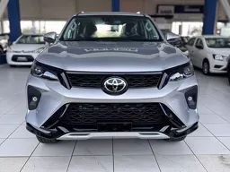Toyota Hilux SW4