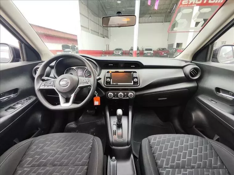 Nissan Kicks Preto 8