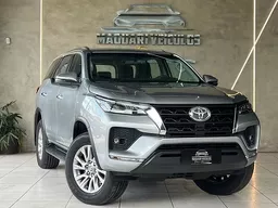 Toyota Hilux SW4