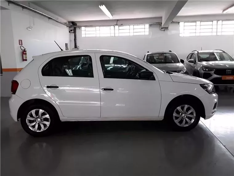 Volkswagen Gol Branco 3