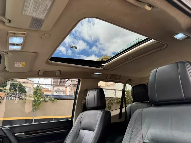 Mitsubishi Pajero Full Preto 22