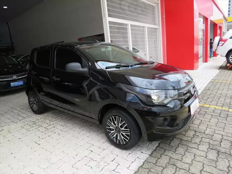 Fiat Mobi Preto 13