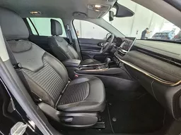 Jeep Commander