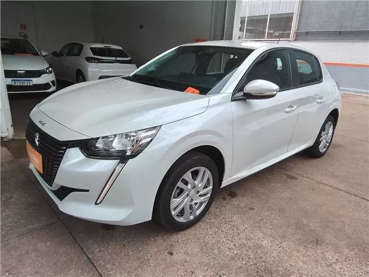 Peugeot 208 Branco 5