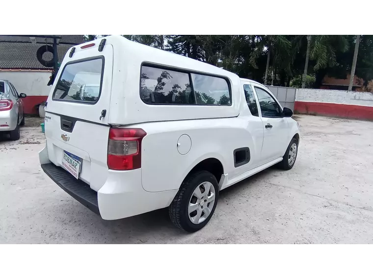 Chevrolet Montana Branco 6