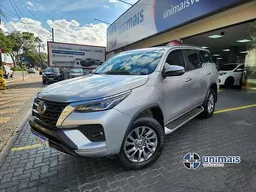 Toyota Hilux SW4