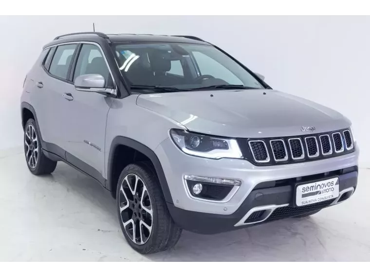 Jeep Compass Prata 17