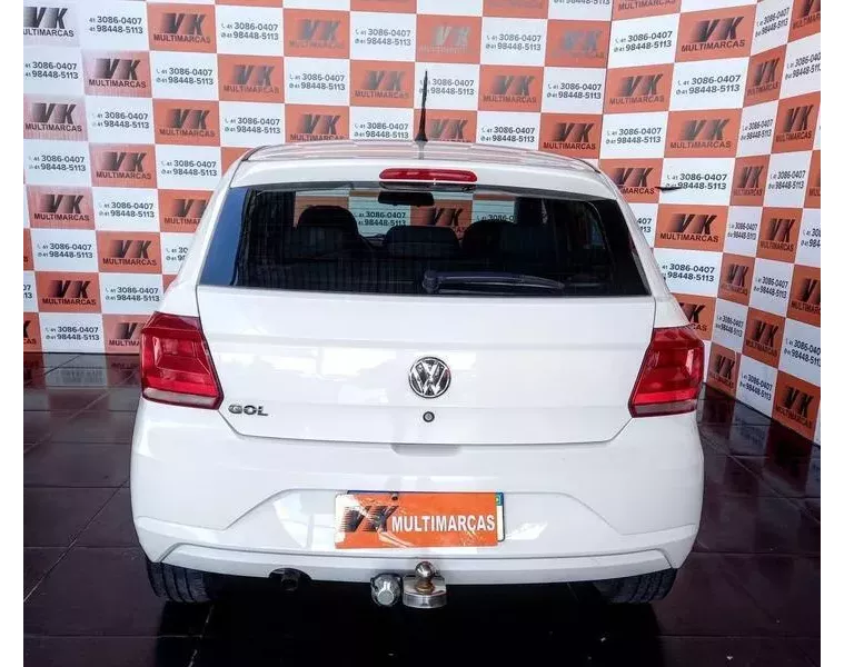 Volkswagen Gol Branco 4