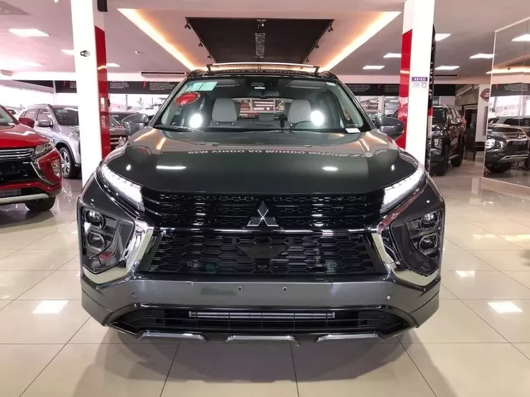 Mitsubishi Eclipse Cross Cinza 6