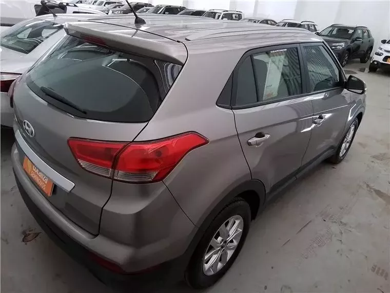 Hyundai Creta Prata 8