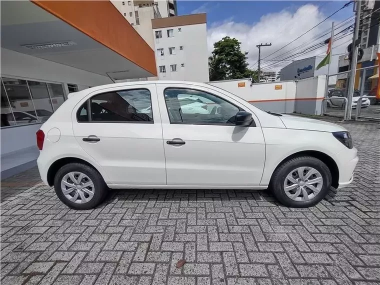 Volkswagen Gol Branco 15