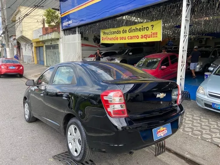 Chevrolet Cobalt Preto 3