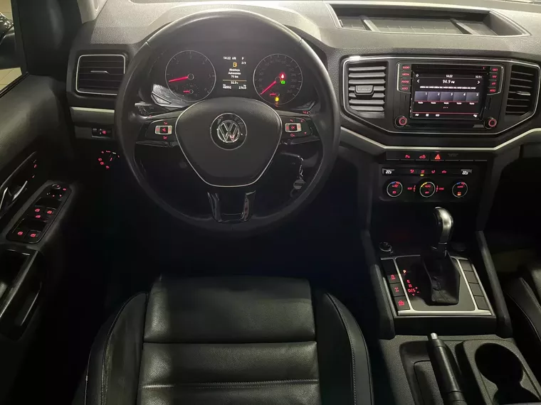 Volkswagen Amarok Prata 3