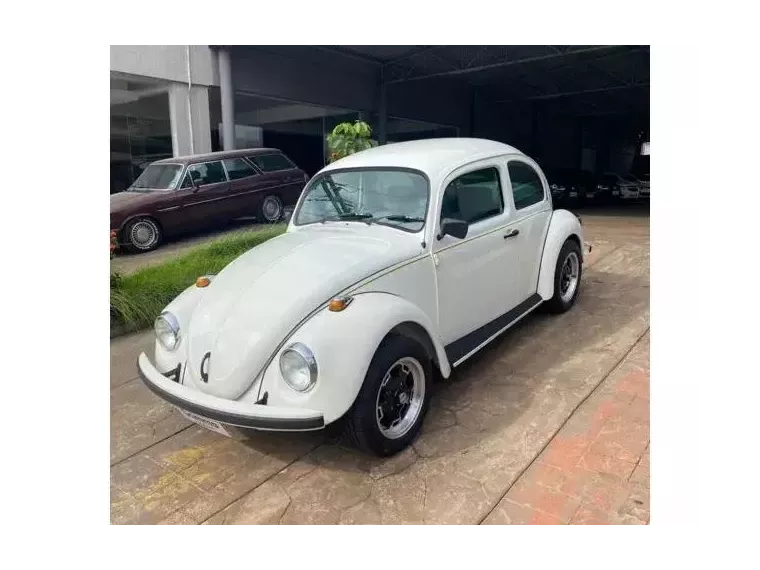 Volkswagen Fusca Branco 1