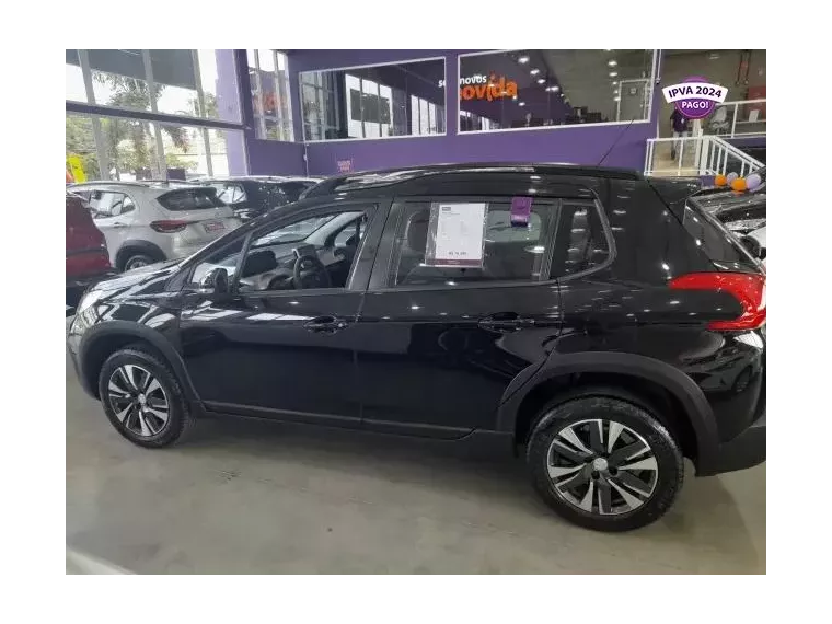 Peugeot 2008 Preto 5