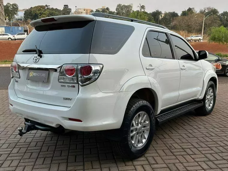 Toyota Hilux SW4 Branco 4