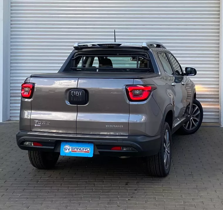 Fiat Toro Cinza 4