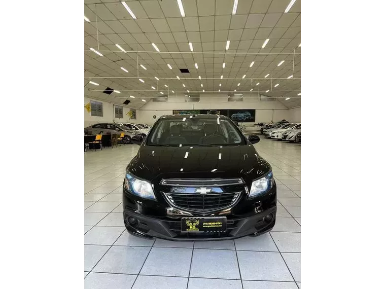 Chevrolet Prisma Preto 2