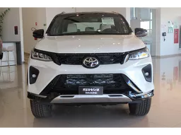 Toyota Hilux SW4