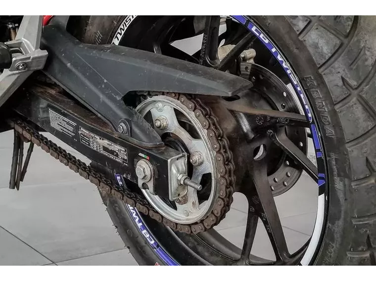 Honda CB 250 Twister Azul 8