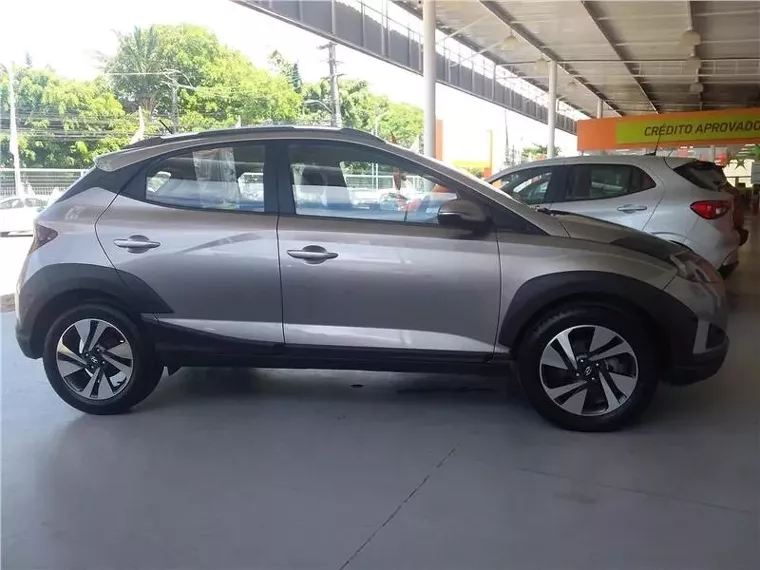 Hyundai HB20X Prata 7