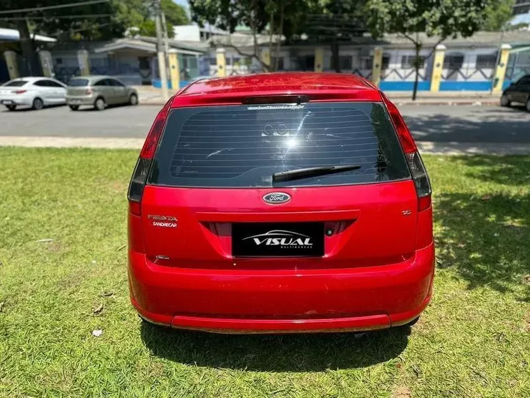 Ford Fiesta Vermelho 2