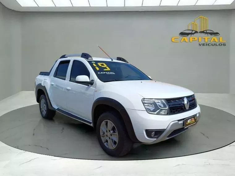 Renault Duster Oroch Branco 4