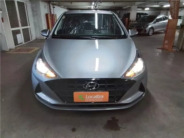 Hyundai HB20 Prata 1