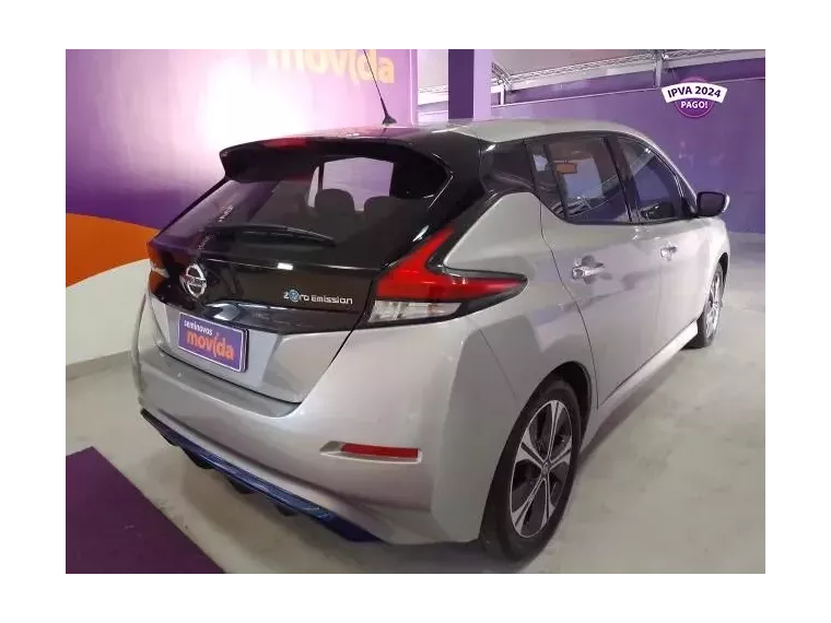 Nissan Leaf Prata 8