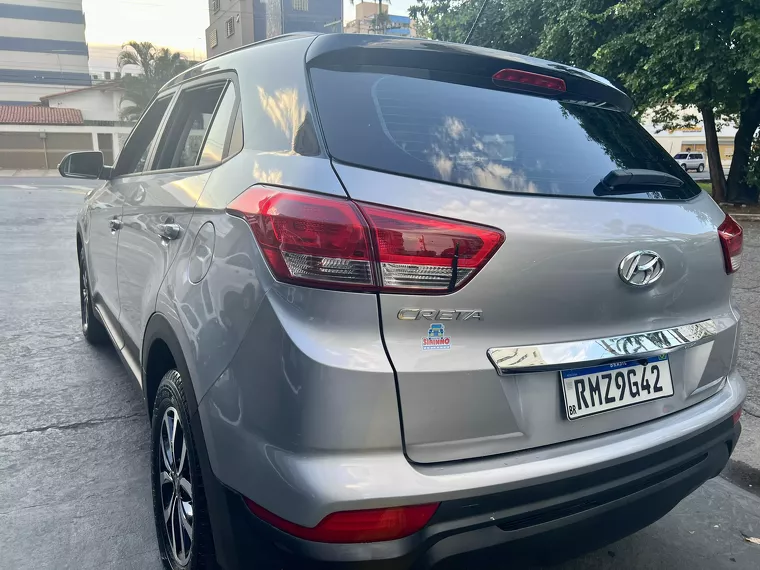 Hyundai Creta Prata 11