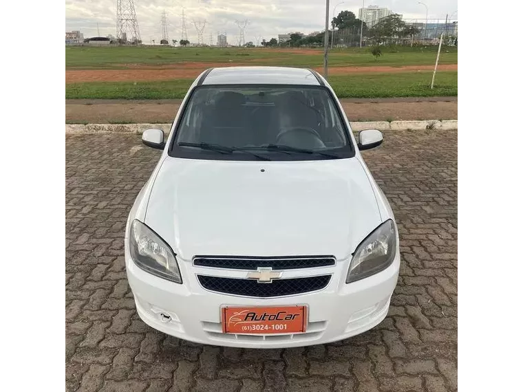 Chevrolet Celta Branco 20