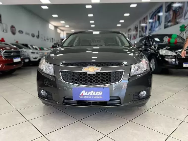 Chevrolet Cruze Cinza 1