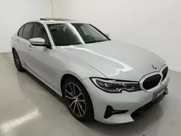 BMW 320i