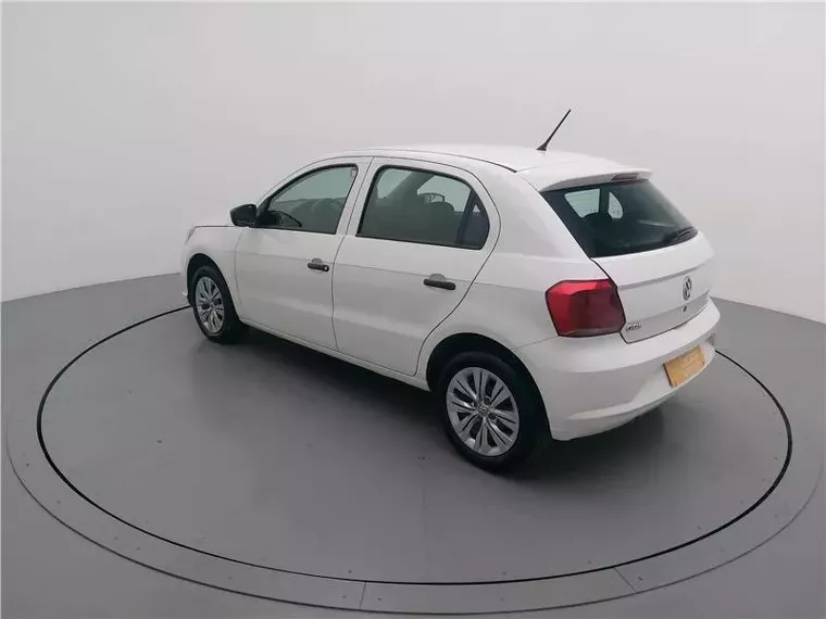 Volkswagen Gol Branco 17