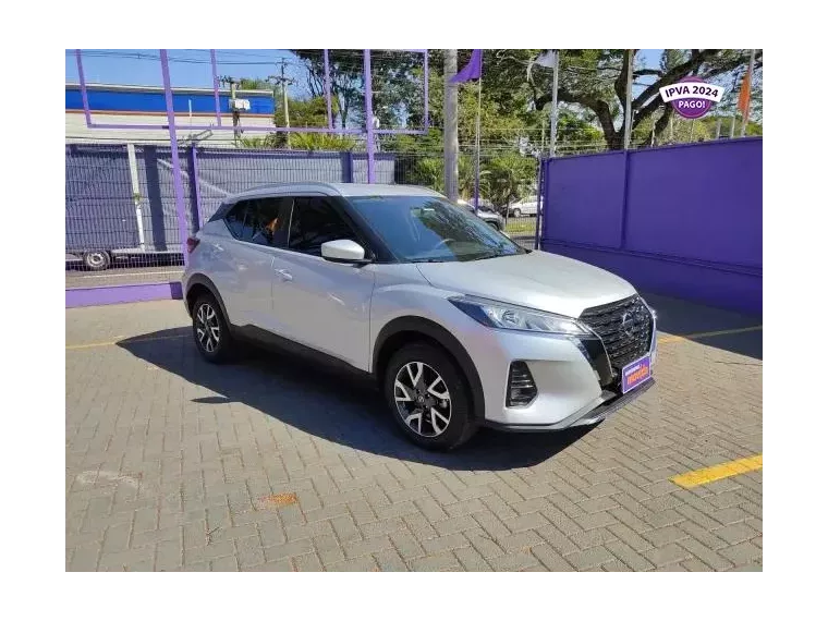 Nissan Kicks Prata 4