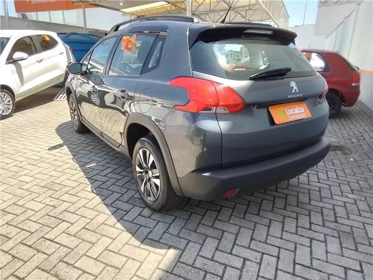 Peugeot 2008 Cinza 4