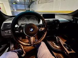 BMW 328i