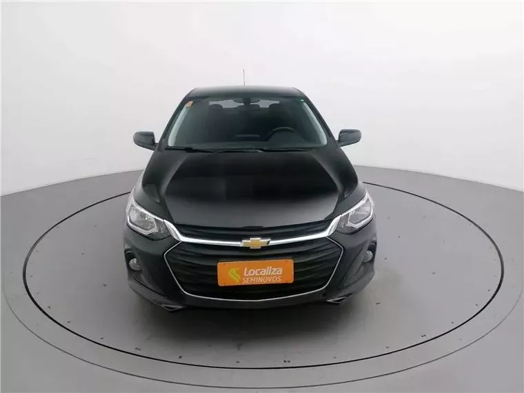 Chevrolet Onix Preto 9