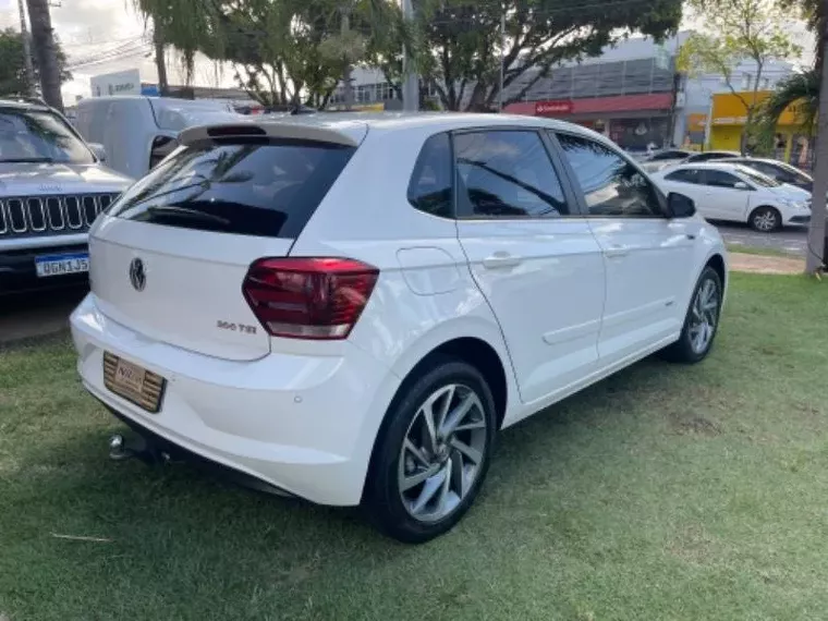 Volkswagen Polo Hatch Branco 5