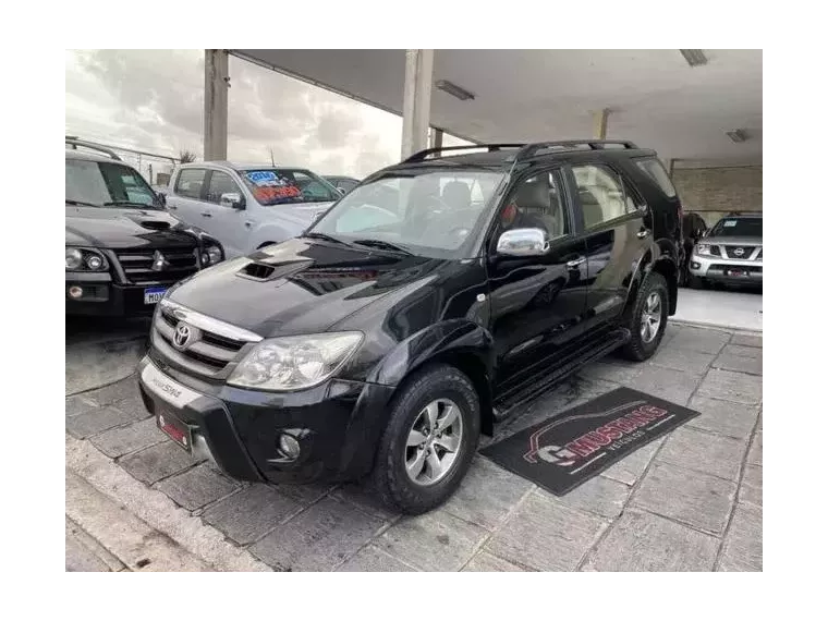 Toyota Hilux SW4 Preto 1