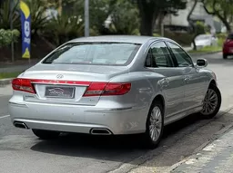 Hyundai Azera