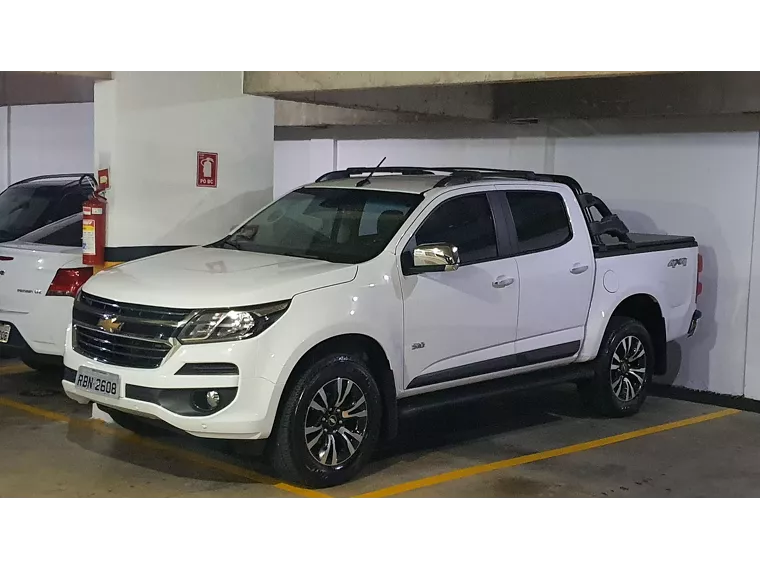 Chevrolet S10 Branco 9