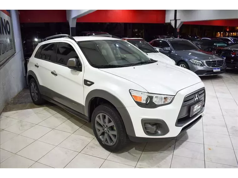 Mitsubishi ASX Branco 3