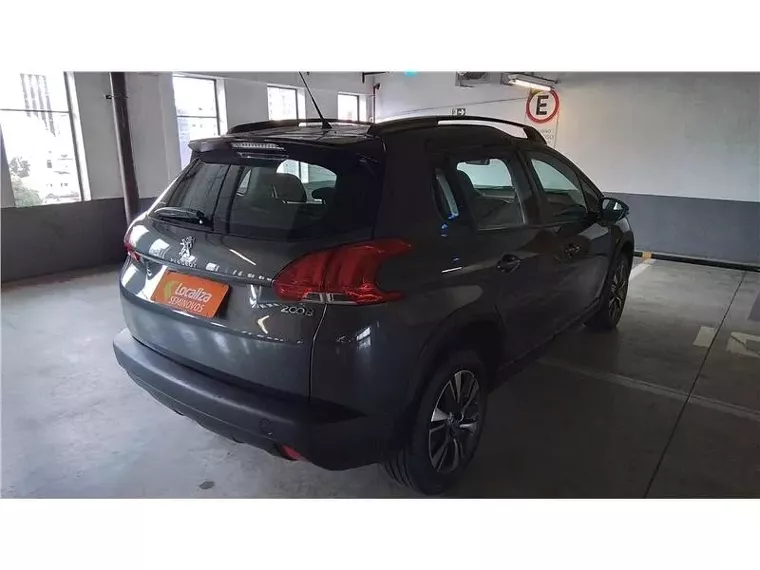 Peugeot 2008 Cinza 10