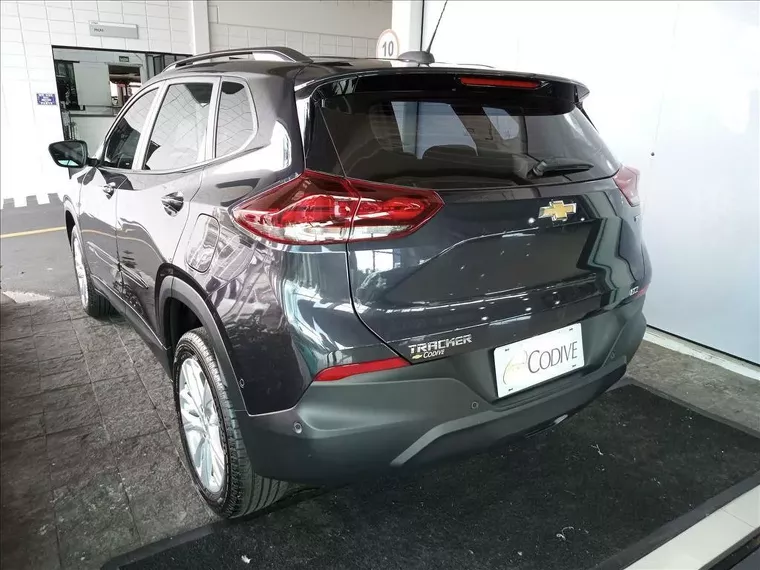 Chevrolet Tracker Cinza 4