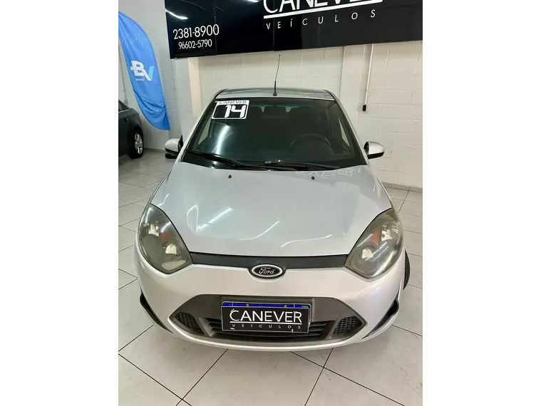 Ford Fiesta Prata 2