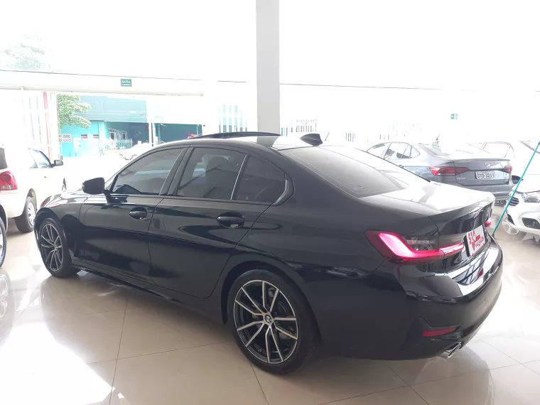 BMW 320i Preto 5