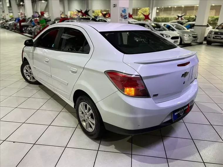 Chevrolet Prisma Branco 7