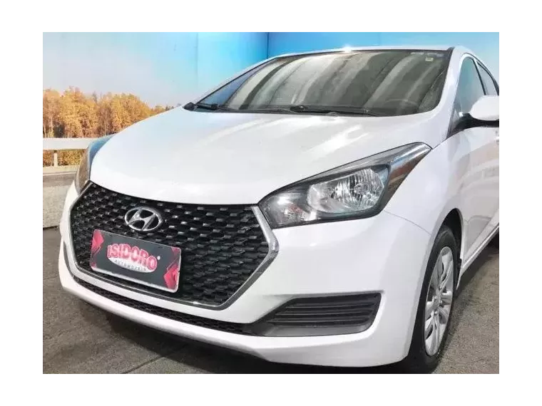 Hyundai HB20S Branco 4