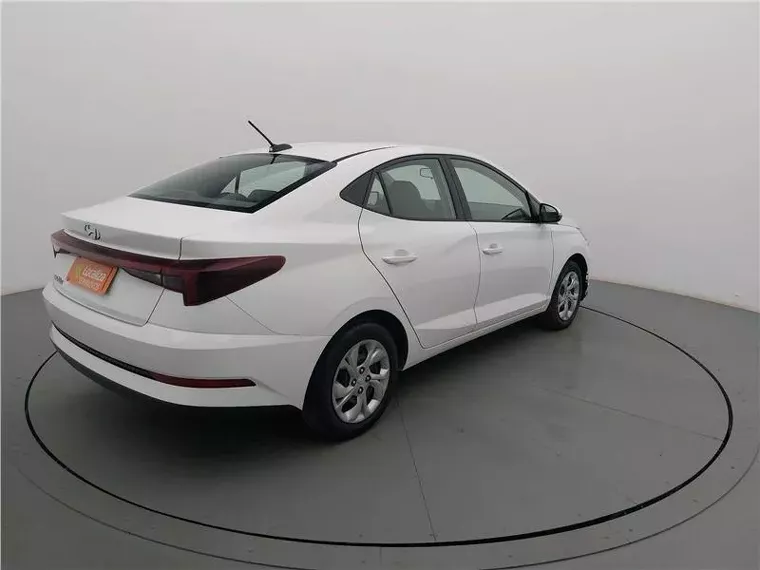 Hyundai HB20S Branco 15